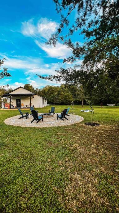 Hébergement de vacances Southern Charm 3br Fire Pit Pool Table 7beds *