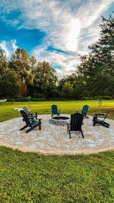 Southern Charm 3br Fire Pit Pool Table 7beds Сasa de vacaciones Sevierville